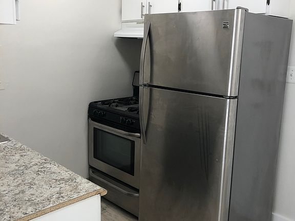 5th image of 522 21st St NW APT 306