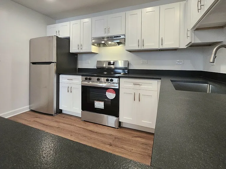 2763 N Sawyer Ave #2763 — Photo 5