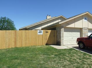 6852 S Creek Dr, Fort Worth, TX 76133