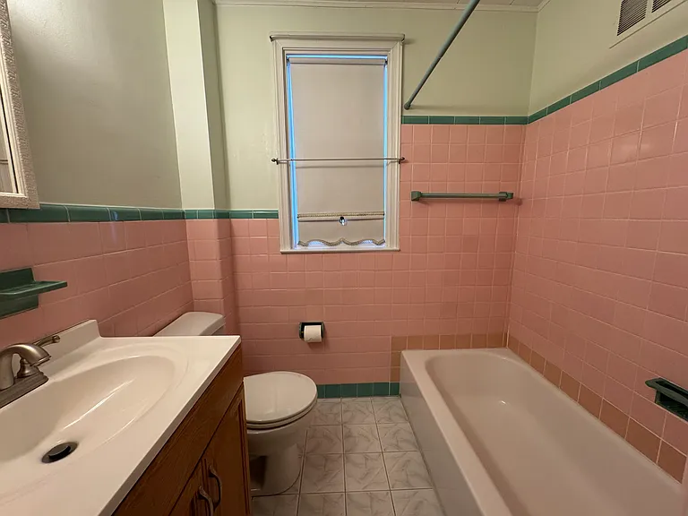 7129 Brous Ave — Photo 5