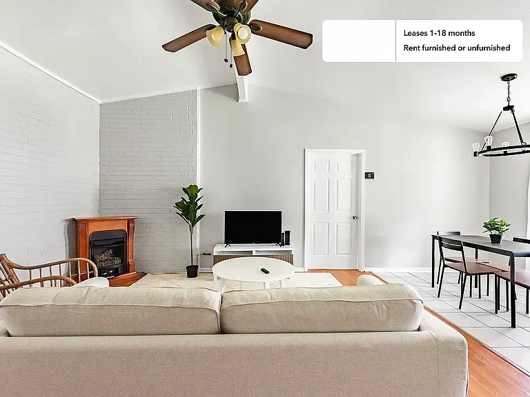 2311 Galway St — Photo 35