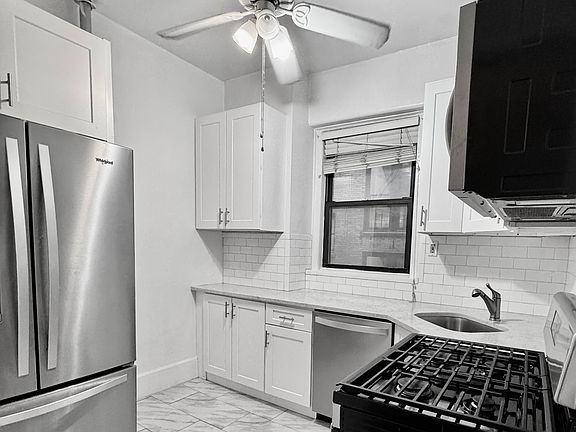 4th image of 135 W 16th St APT 28