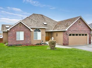 7512 Meadow Ln, Yakima, WA 98908