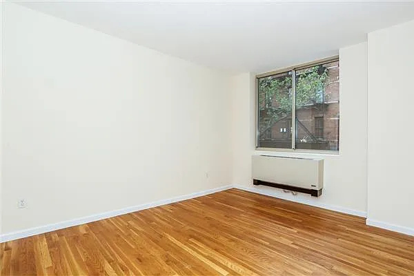 Sold by Avenue Sotheby's International Realty | media 28