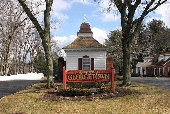 38 Williamsburg Dr — Photo 19