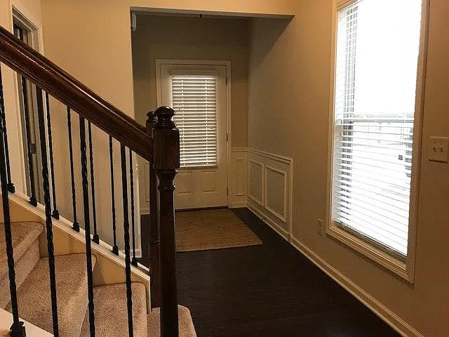 930 Township Cir — Photo 9
