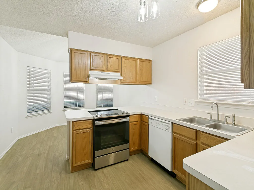 3 bed, 1518 sqft, $2,250 — Photo 4