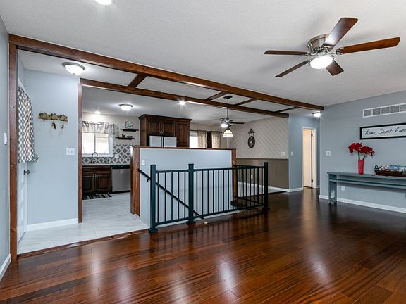 2nd image of 1312 Wreath Ave