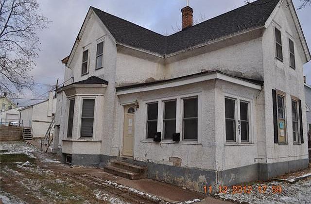 2nd image of 903 Fremont Ave