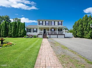 118 Oak Ave, Matamoras, PA 18336