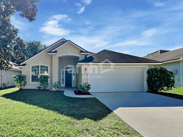 2372 Creekfront Dr, Green Cove Springs, FL 32043