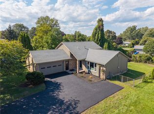 52 Goethals Dr, Rochester, NY 14616