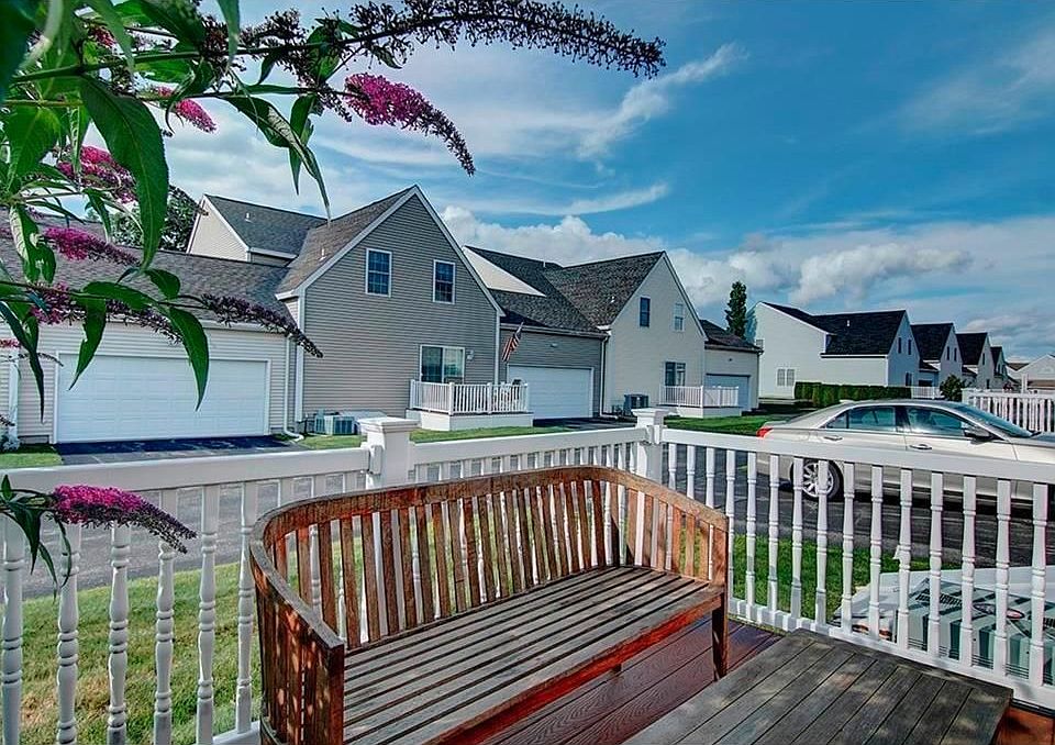 1st image of 137 Boylston Dr #137