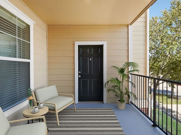 Camden Grand Harbor — Photo 15