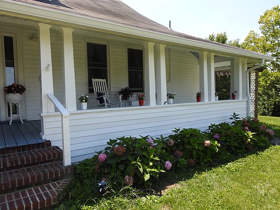 Relax on the front porch!