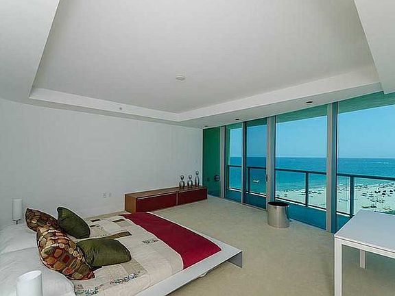 4th image of 1200 Holiday Dr #Unit 903