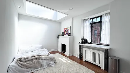 189 West Tenth Street #4E image 1 of 7