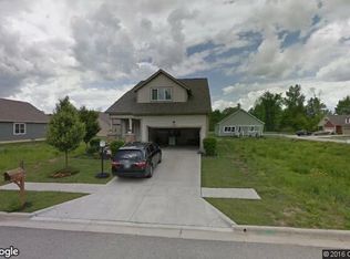 329 Woods Edge Loop, Pataskala, OH 43062