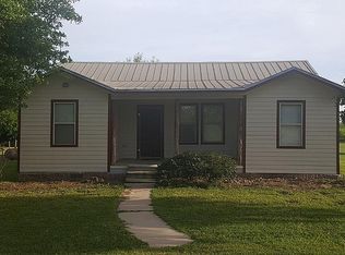 40457 Bosque Rd, Hempstead, TX 77445