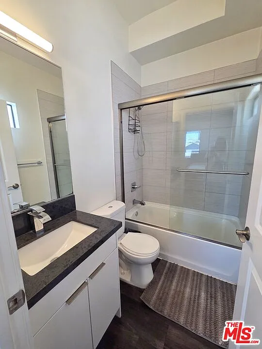 4 bed, 3.0 bath, 1400 sqft, $4,500 — Photo 4