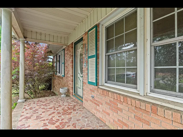 2858 Daisy Rd — Photo 23