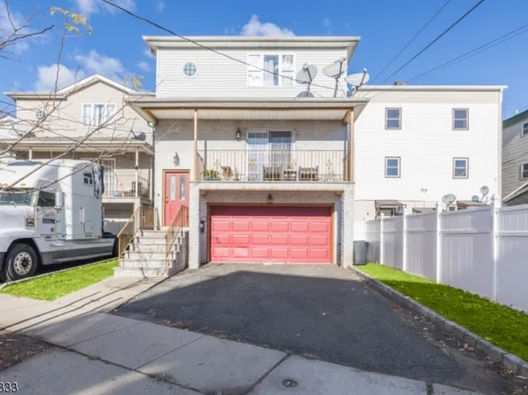 215 Monsignor Kemezis Place, Elizabeth City, NJ 07206