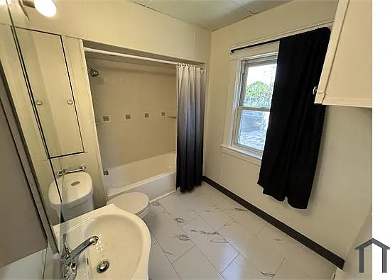 9535 Nelson Ave — Photo 11