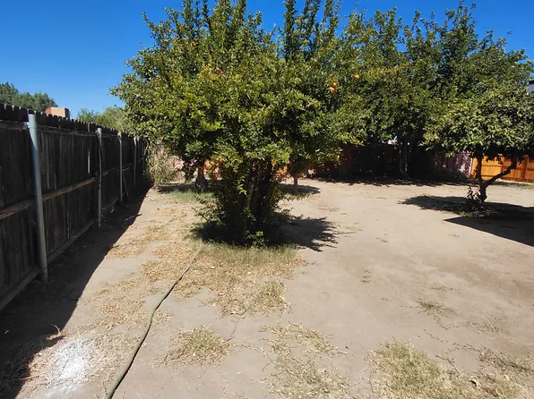 1541 N Central Ct, Visalia, CA 93291