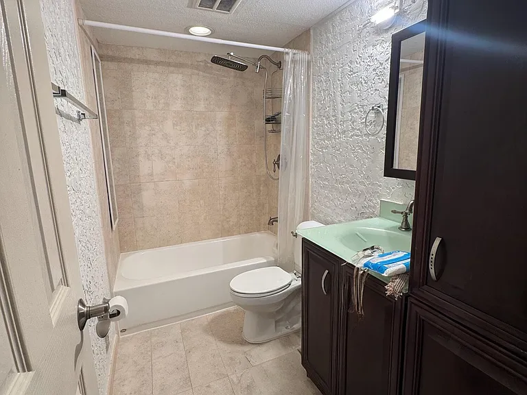 5937 SW 36th Ct #7 — Photo 17