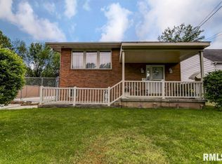 1230 E Stanford Ave, Springfield, IL 62703