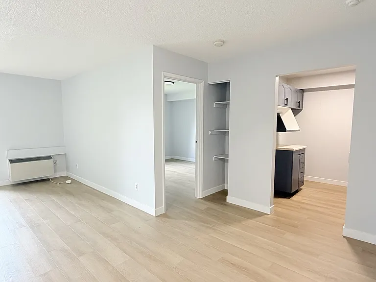 2950 Elsmere Ave #103 — Photo 4