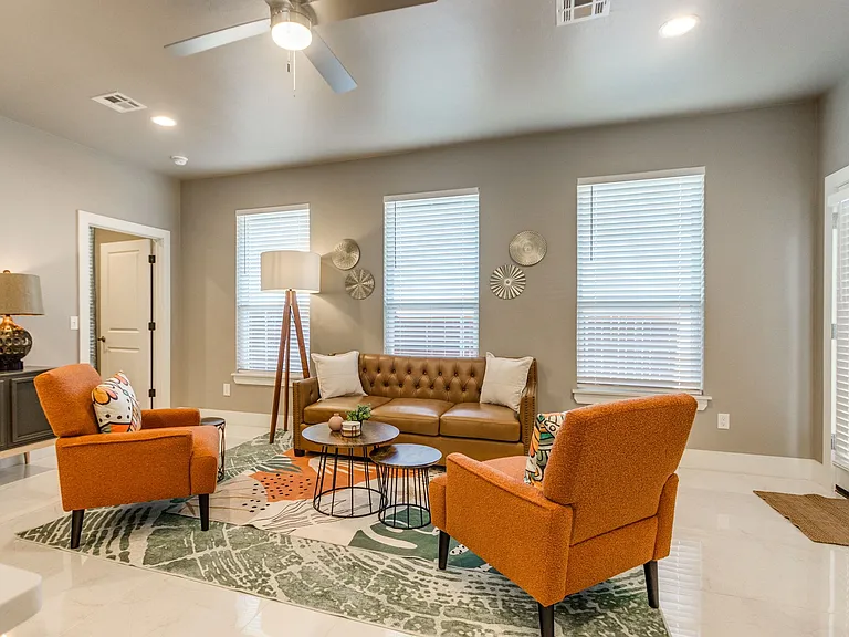 609 Abadan Dr — Photo 19