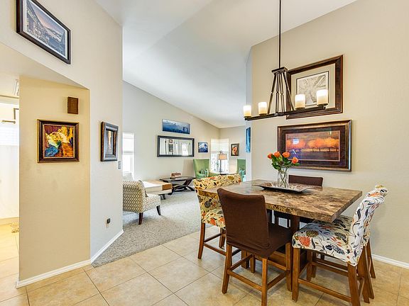 5th image of 3307 E Longhorn Dr