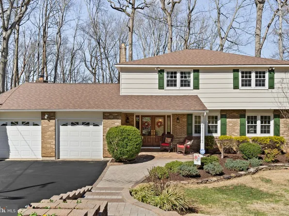 1 Blue Jay Dr, Newark, DE 19713