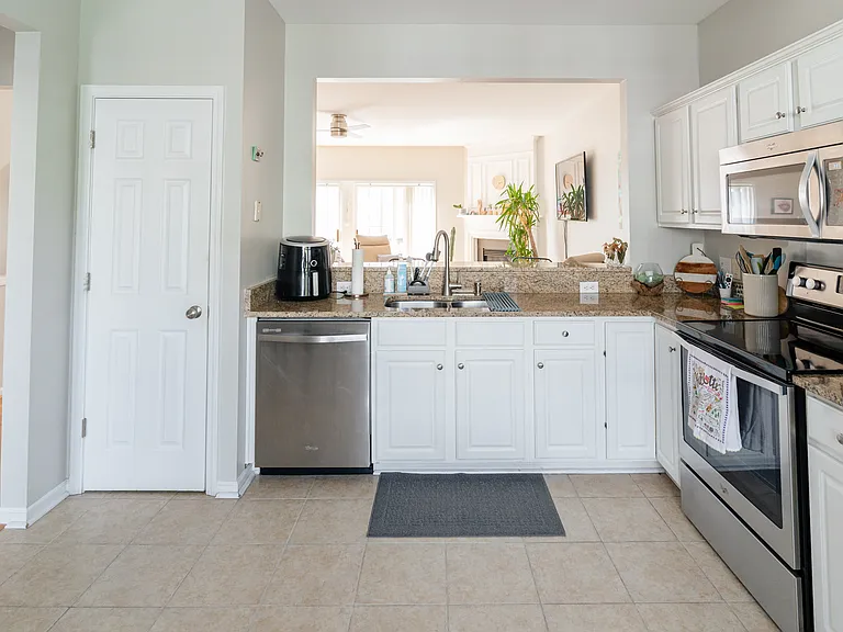 5406 Dockery Dr — Photo 13