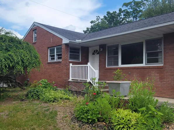 17 Seyler Terrace, Saugerties, NY 12477