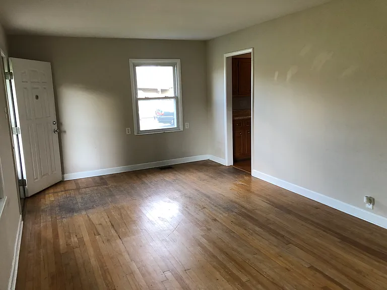 663 Arthur Dr — Photo 5
