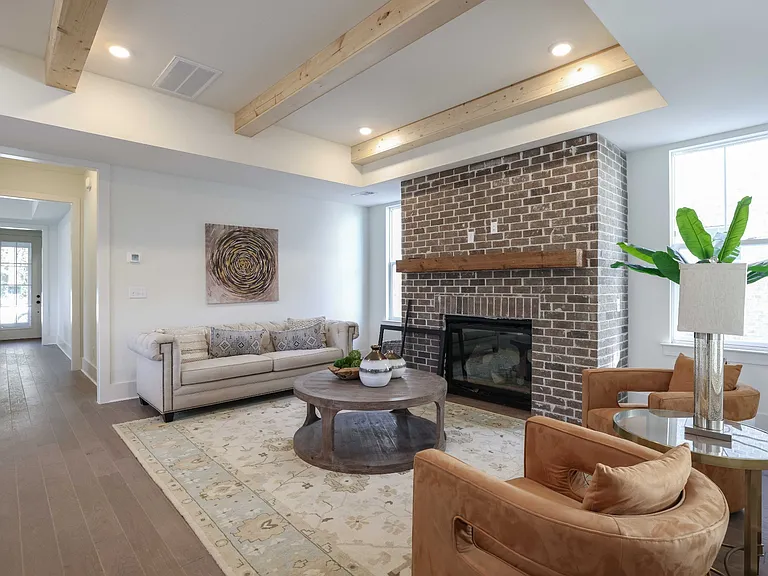 207 Fairground St #103 — Photo 11