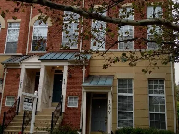 1897 Crescent Park Dr #108B, Reston, VA 20190