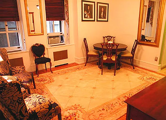 Rented by Verdi Square Realty | media 6