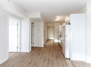 10 Brentwood Cmn NW #311, Calgary, AB T2L 2L6