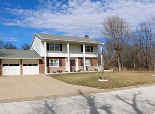 2519 Southbrook Rd, Quincy, IL 62305