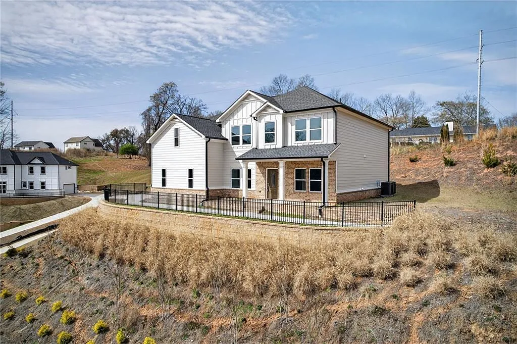 5 bed, 4.0 bath, 3620 sqft, $4,200 — Photo 1