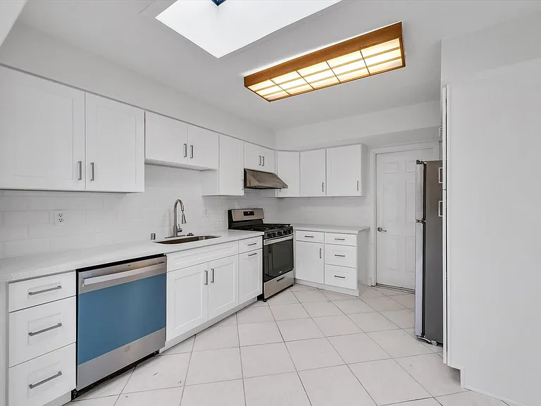 1 Lancewood Way — Photo 48
