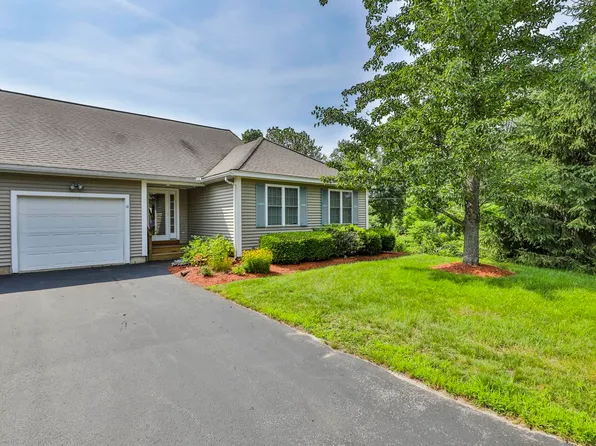 14 Nathaniel Drive, Raymond, NH 03077