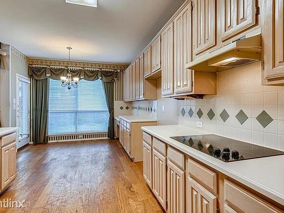 2nd image of 1041 Sanmar Dr