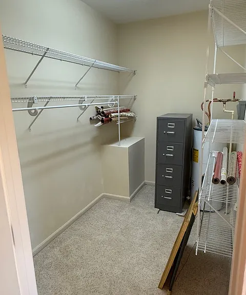 Closet 2 walk in