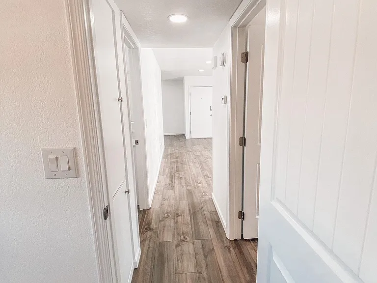 4431 Plaza Vis #D — Photo 21