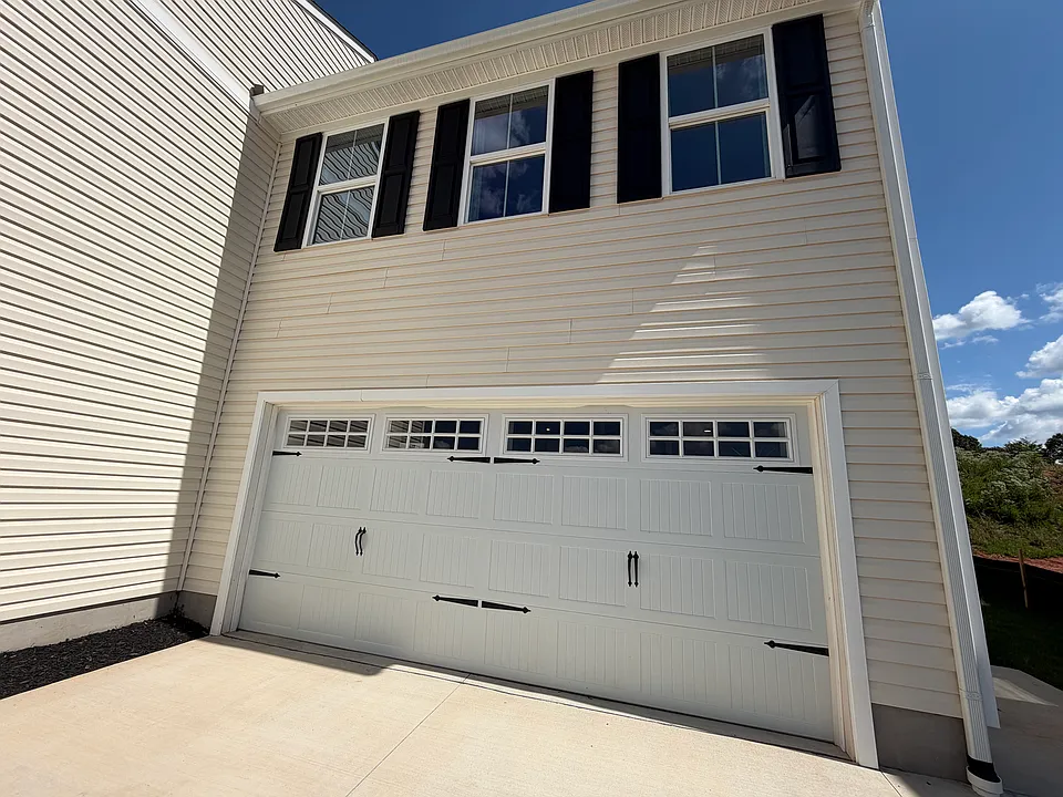 1180 Crossing Ct #1