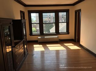 1951 W Cuyler Ave APT 2, Chicago, IL 60613